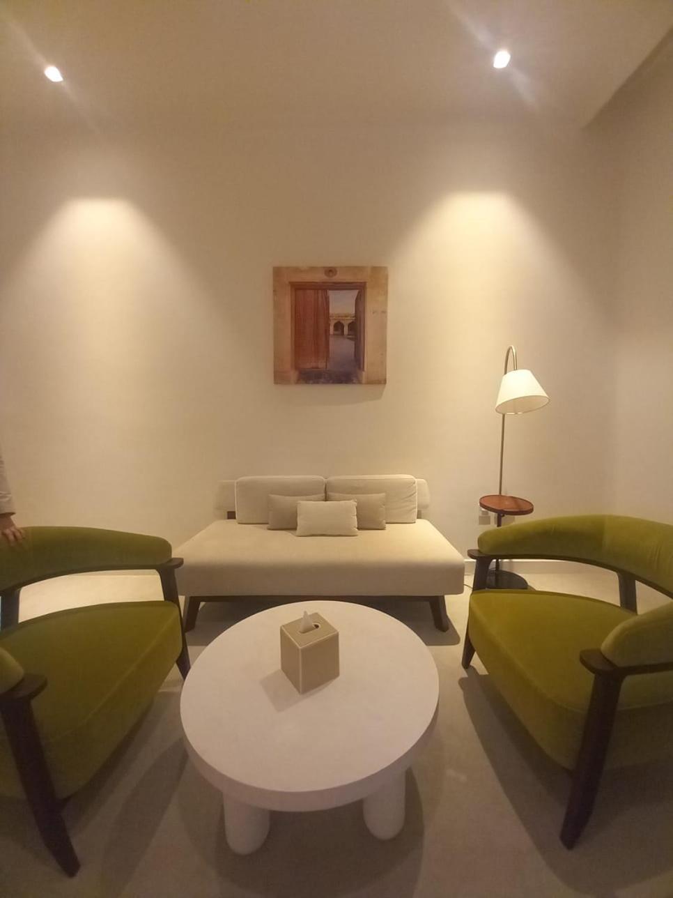 Mina Hotel And Residences By The Torch Доха Экстерьер фото A room at the hotel